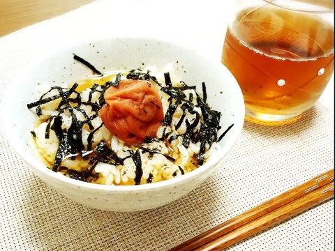 簡単 梅茶漬け 3分で出来る レシピ 作り方 By Kanami 楽天レシピ 簡単 梅茶漬け 3分で出来る レシピ 作り方 By Kanami 楽天レシピ
